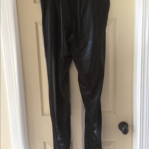 COPY - HUGO BOSS fit and a dry active pants - Picture 2 of 7